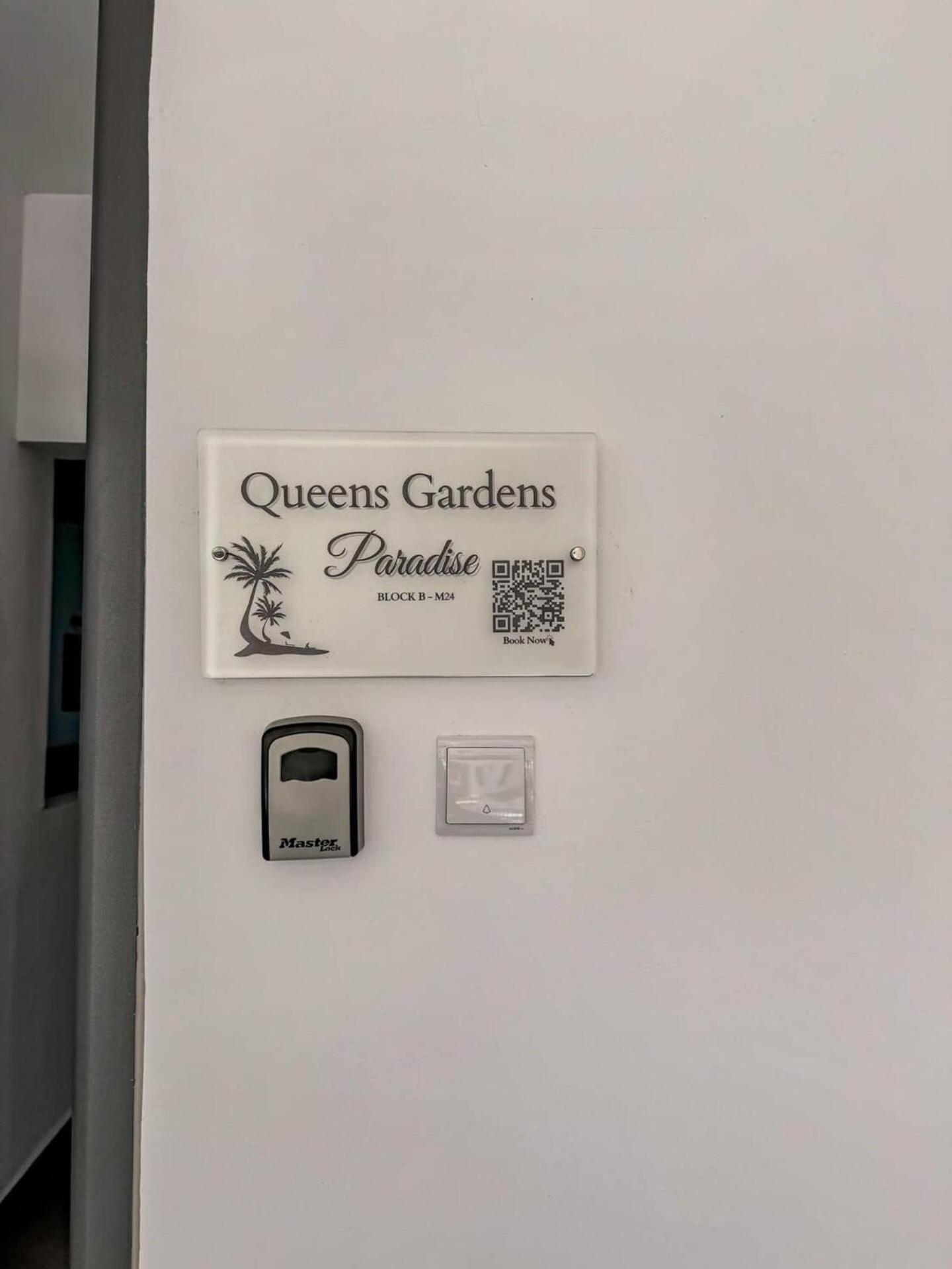 Queens Gardens Paradise Vip, Pool, Mall, Sea Пафос Екстериор снимка